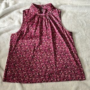 Sleeveless blouse